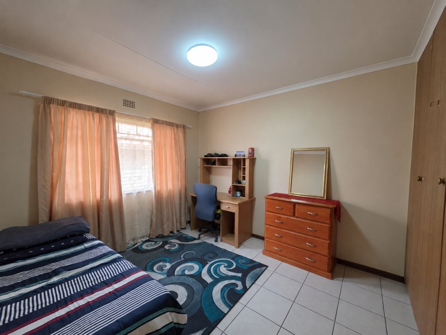 3 Bedroom Property for Sale in Vaalpark Free State